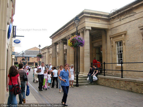 Photo of Lincoln, Old St Mark's Station Portico 2004