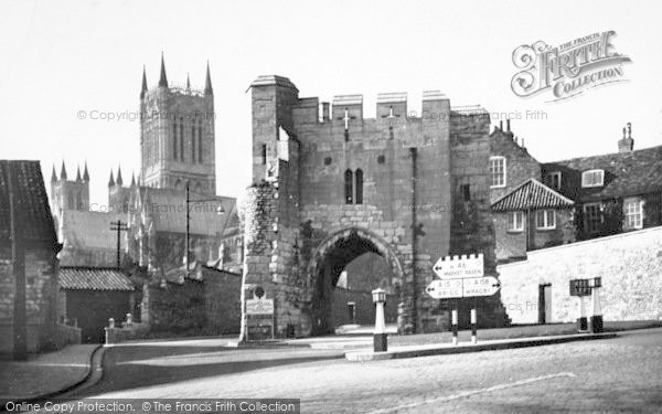 Photo of Lincoln, Pottergate And Cathedral c.1939