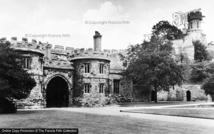 Photo of Lincoln, The Castle c.1930