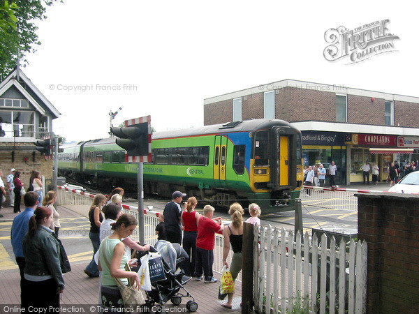 Photo of Lincoln, The High Street Level Crossing 2004