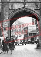 Through Stonebow c.1950, Lincoln