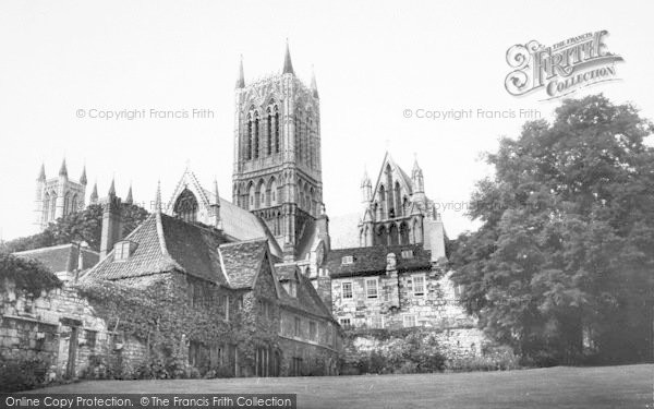 Photo of Lincoln, Vicars' Court c.1965