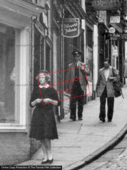 Photo of Lincoln, Walking Down The Strait c.1960