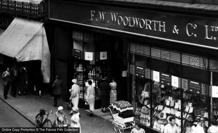 Photo of Lincoln, Woolworth's, Stonebow c.1955
