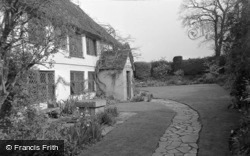 Church Cottage 1959, Lingfield