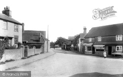 High Street 1906, Lingfield