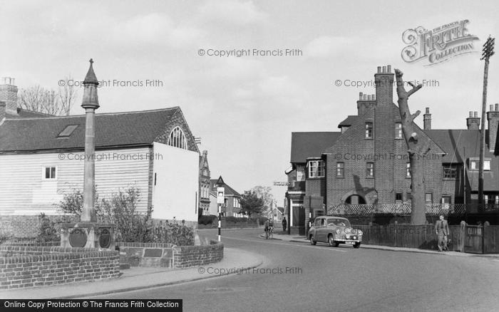 Photo of Lingfield, Memorial Corner 1955