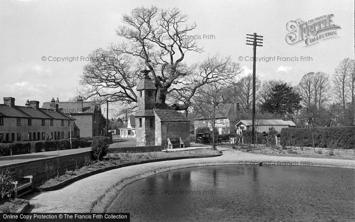 Photo of Lingfield, The Old Prison And The Pond c.1950