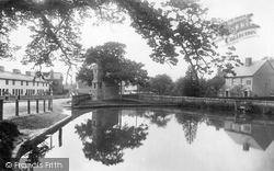 The Pond 1895, Lingfield