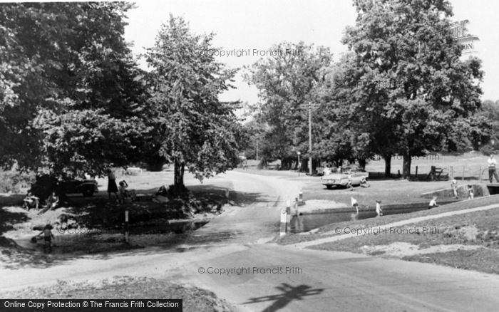 Photo of Linwood, Moyles Court Ford c.1965