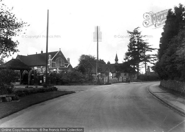 Photo of Liphook, London Road 1932