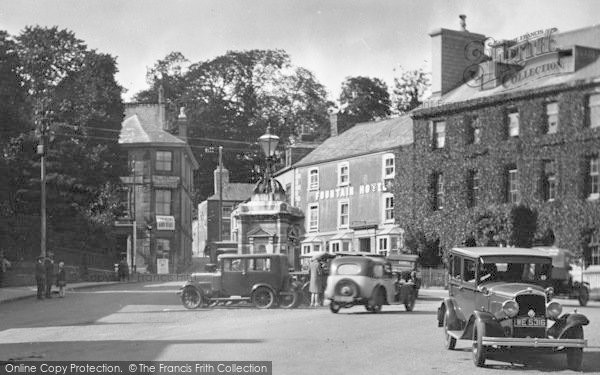 Photo of Liskeard, Cars And The Fountain Hotel 1931