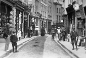 People In Fore Street 1906, Liskeard