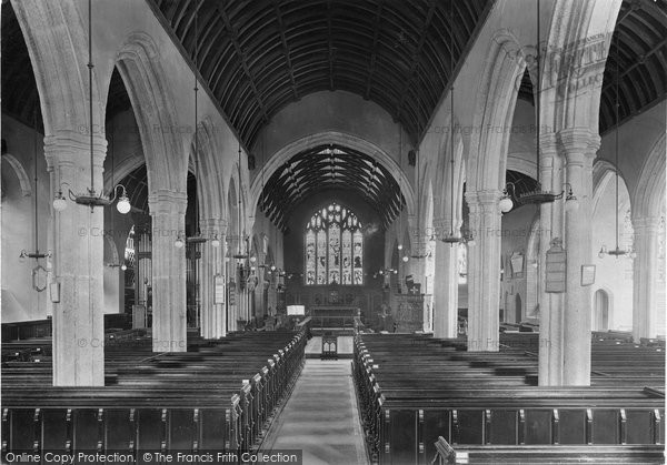 Photo of Liskeard, St Martin's Church Interior 1922