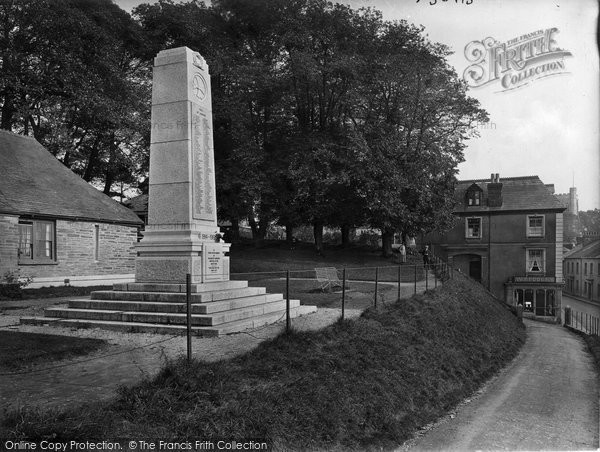 Photo of Liskeard, War Memorial 1922