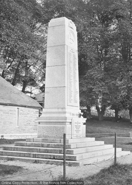 Photo of Liskeard, War Memorial 1922