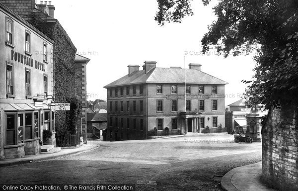 Photo of Liskeard, Webbs Hotel 1922