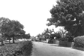 The Village 1901, Liss