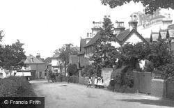 The Village 1901, Liss