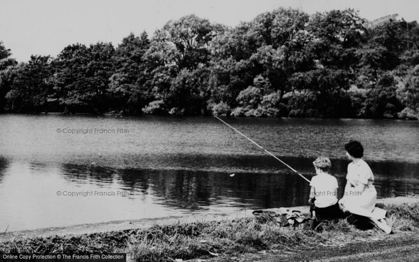 Little Budworth, Fishing at Oulton Mill Pool c1960