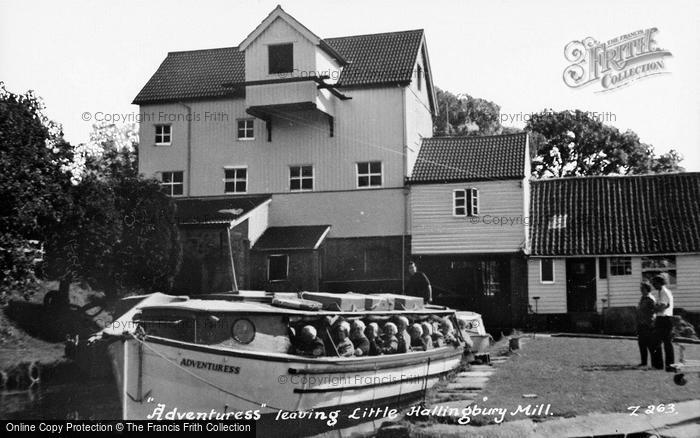 Photo of Little Hallingbury, Boat Leaving The Mill c.1955