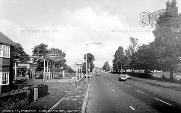 Photo of Little Sutton, Chester Road 1966