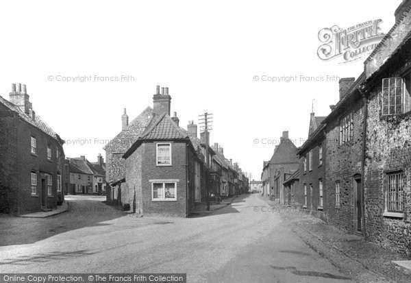 Photo of Little Walsingham, High Street 1933