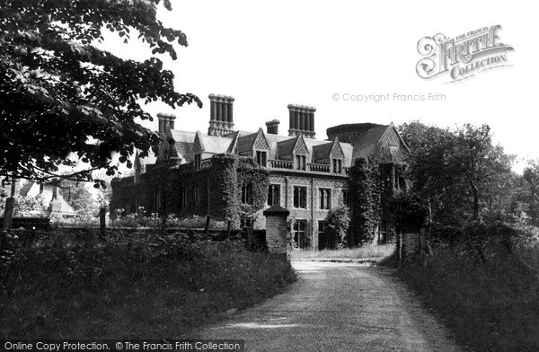 Photo of Littlebourne, Ltb12 Lee Priory c.1960