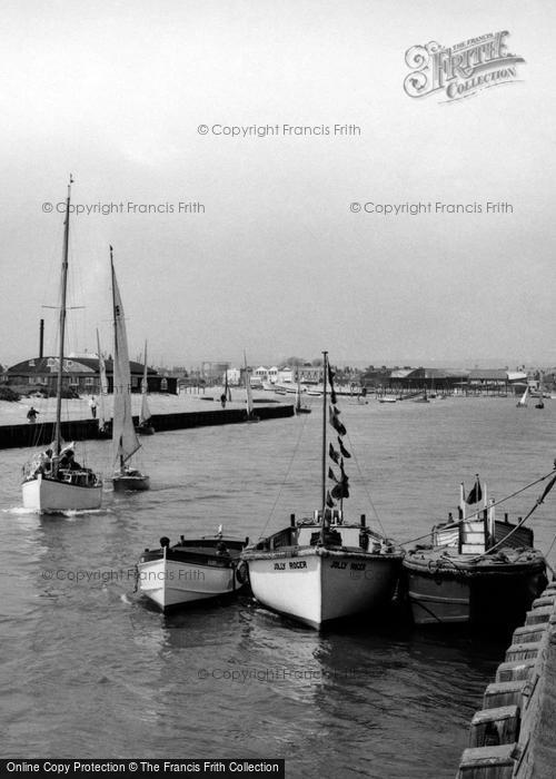 Photo of Littlehampton, Boats On The Arun c.1950