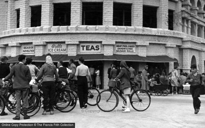 Photo of Littlehampton, Cyclists Outside Butlin's Park c.1950