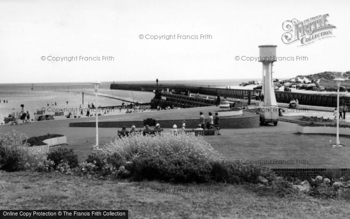 Photo of Littlehampton, Harbour Entrance c.1960