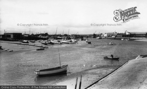 Photo of Littlehampton, River Arun c.1960