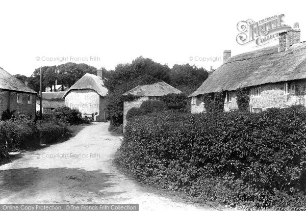 Photo of Litton Cheney, The Village 1906