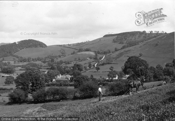 Photo of Llanarmon Dyffryn Ceiriog, General View Showing Ty Coch 1936