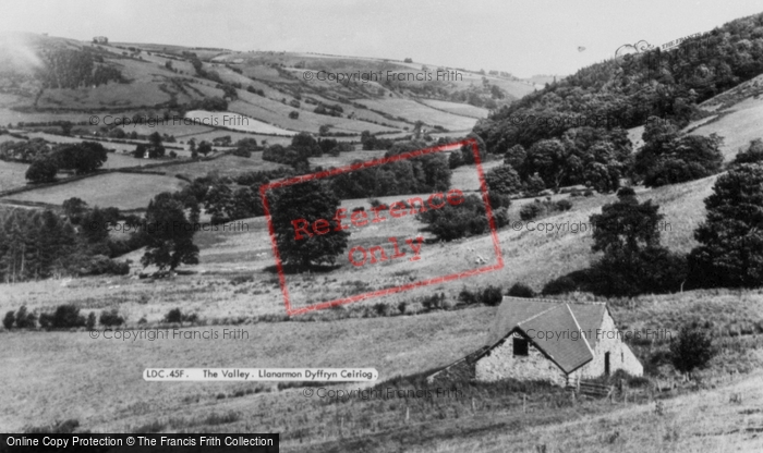 Photo of Llanarmon Dyffryn Ceiriog, The Valley c.1960