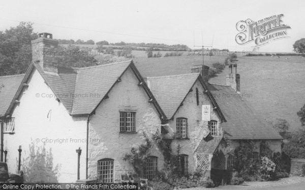 Photo of Llanarmon Dyffryn Ceiriog, The West Arms Hotel c.1960