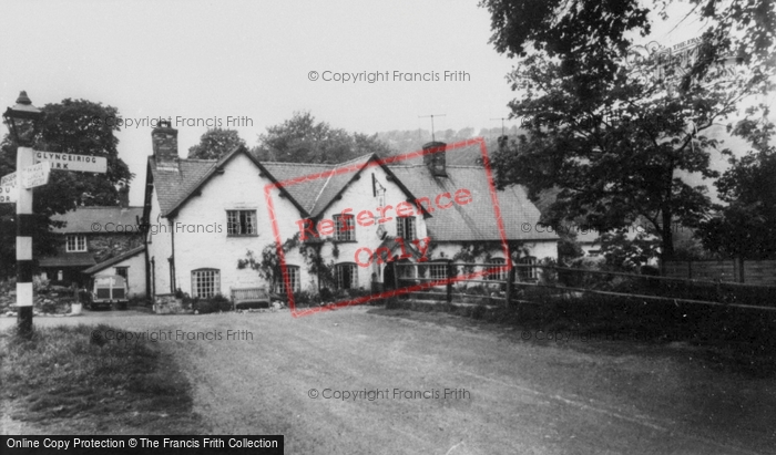 Photo of Llanarmon Dyffryn Ceiriog, West Arms c.1960