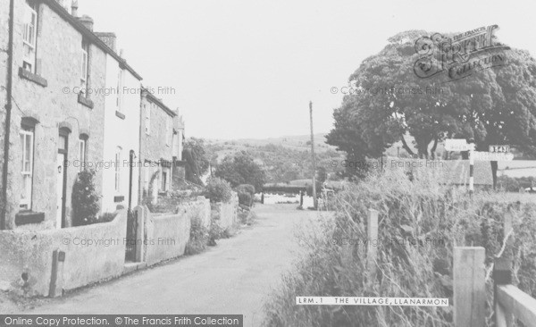 Photo of Llanarmon Yn Lal, Village c.1955