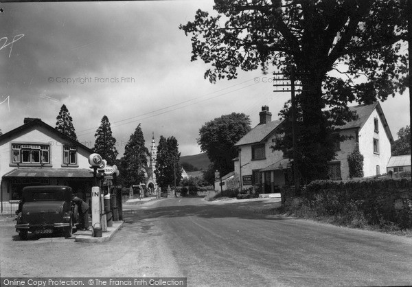 Photo of Llanbdr Dyffryn Clwyd, Village c.1936
