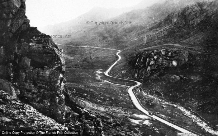 Photo of Llanberis, The Pass c.1920