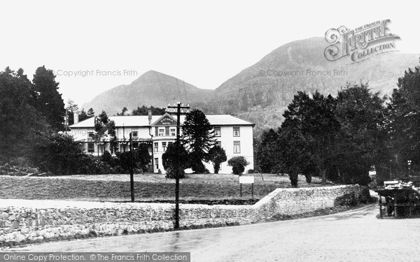 Photo of Llanberis, The Victoria Hotel c.1935