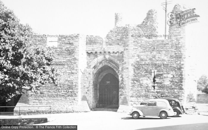 Photo of Llandaff, Bishop's Palace, The Old Gateway 1949