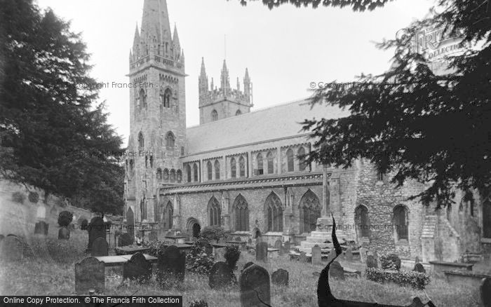 Photo of Llandaff, Cathedral, South Side c.1933