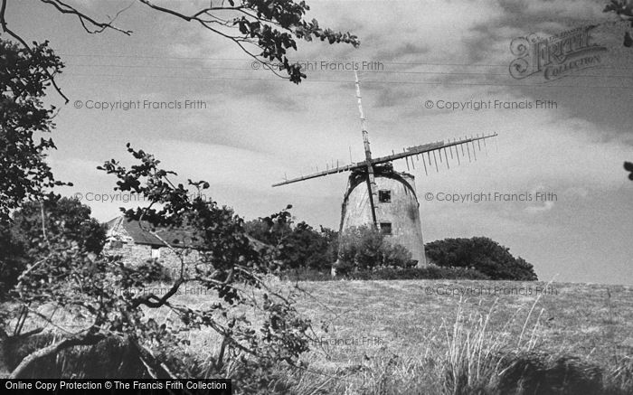 Photo of Llanddeusant, Llynnon Windmill c.1935