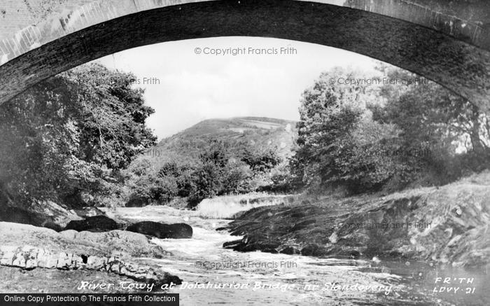 Photo of Llandovery, Dolauhirion Bridge c.1960