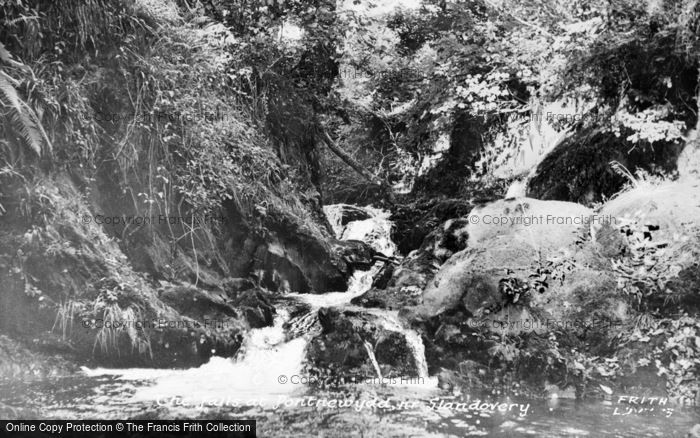 Photo of Llandovery, Pontnewydd Falls c.1960