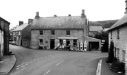 Village c.1960, Llandrillo