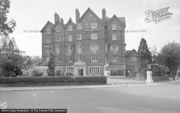 Photo of Llandrindod Wells, Commodore Hotel 1958
