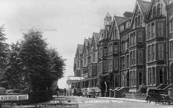 Photo of Llandrindod Wells, Glen Usk Hotel c.1950