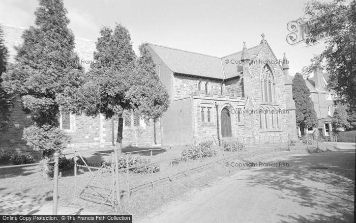 Photo of Llandrindod Wells, Holy Trinity Church 1958